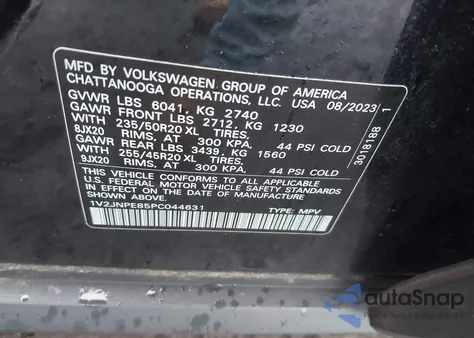 2023 Volkswagen Id.4 Awd Pro S Plus z USA, uszkodzony, nr VIN 1V2JNPE85PC044631